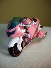 Hasbro Transformers Prime Arcee Action Figure