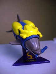 Playmates seaQuest DSV Darwin the Dolphin Action Figure