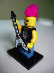 LEGO Minifigures Series 4 Punk Rocker