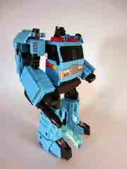 Hasbro Transformers Generations Protectobot Hot Spot Action Figure