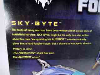 Hasbro Transformers Generations Thrilling 30 Sky-Byte Action Figure