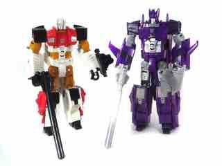 Hasbro Transformers Generations Combiner Wars Cyclonus Action Figure