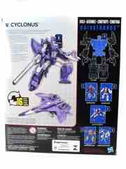 Hasbro Transformers Generations Combiner Wars Cyclonus Action Figure