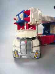 Hasbro Transformers Generations Combiner Wars Ultra Magnus Action Figure