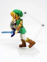 Good Smile Company The Legend of Zelda: A Link Between Worlds Link Deluxe Action Figure