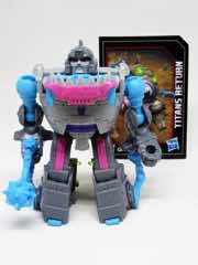 Hasbro Transformers Generations Titans Return Gnaw Action Figure