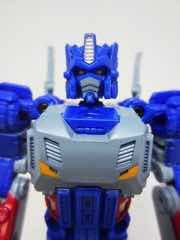 Takara-Tomy Transformers Legends Convobat Action Figure