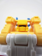 Hasbro Transformers Generations Titans Return Seaspray Action Figure