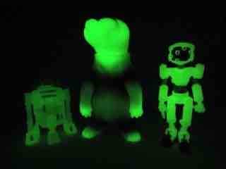 Max Toy Co. Designer Con 2018 Exclusive Glow in the Dark Otta Otter Sofubi Vinyl Figure