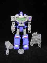 Transformers Generations War for Cybertron Siege Refraktor Action Figure