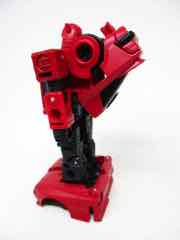 Transformers Generations War for Cybertron Earthrise Deluxe Cliffjumper Action Figure