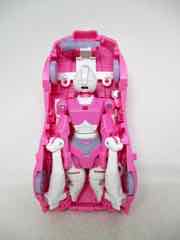 Hasbro Transformers Generations War for Cybertron Earthrise Deluxe Arcee Action Figure