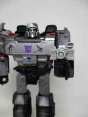 Transformers Generations War for Cybertron Trilogy Selects Centurion Drone Weaponizer Pack