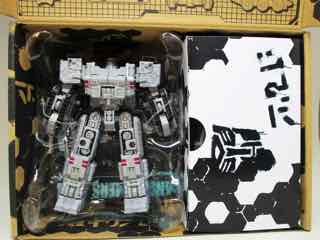 Transformers Generations War for Cybertron Trilogy Selects Centurion Drone Weaponizer Pack