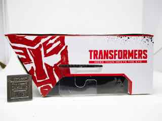 Hasbro Transformers Generations War for Cybertron Trilogy Deep Cover Action Figure