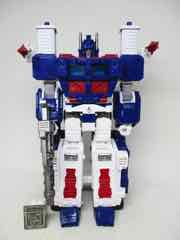 Hasbro Transformers Generations War for Cybertron Kingdom Leader Ultra Magnus Action Figure