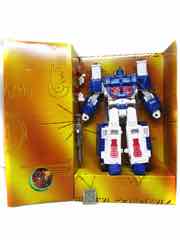 Hasbro Transformers Generations War for Cybertron Kingdom Leader Ultra Magnus Action Figure