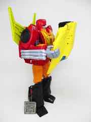 Hasbro Transformers Generations War for Cybertron Trilogy Deluxe Buzzworthy Origin Bumblebee Action Figure