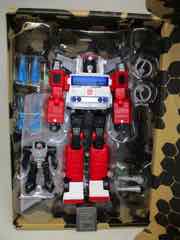 Transformers Generations War for Cybertron Trilogy Selects Artfire with Nightstick Action Figure