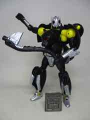 Hasbro Transformers Generations War for Cybertron Kingdom Deluxe Shadow Panther Action Figure