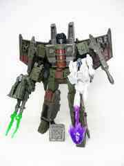 Transformers Generations War for Cybertron Trilogy Sparkless Seeker with Caliburst and Singe Action Figure