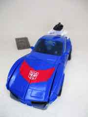 Hasbro Transformers Generations War for Cybertron Kingdom Deluxe Autobot Tracks Action Figure