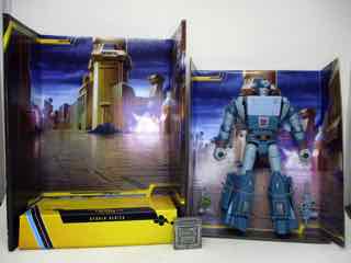 Hasbro Transformers Buzzworthy Bumblebee Studio Series 86 Deluxe Kup Action Figure