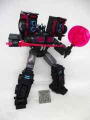 Hasbro Transformers Generations Legacy Velocitron Speedia 500 Collection Robots in Disguise 2000 Universe Scourge