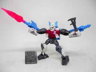 Hasbro Transformers Legacy Core Bomb-Burst Action Figure