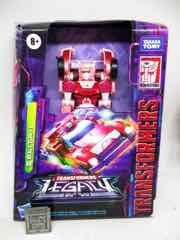 Hasbro Transformers Legacy Deluxe Elita-1 Action Figure