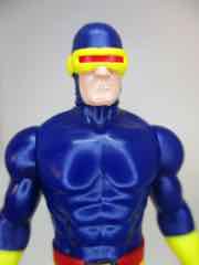 Hasbro Marvel Legends 375 Cyclops Action Figure