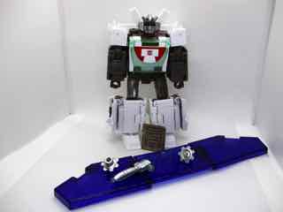 Hasbro Transformers Legacy United Voyager Origin Wheeljack Action Figure