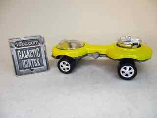 Playing Mantis Johnny Lightning The Challengers Nucleon (Yellow) Die-Cast Metal Vehicle