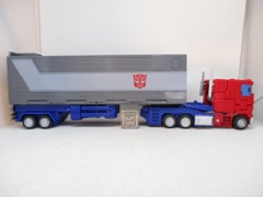 Hasbro Transformers Studio Series 86 Optimus Prime Action Figure