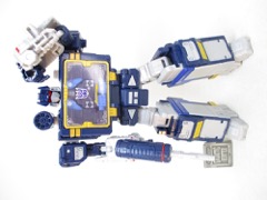 Hasbro Transformers Legacy United Leader G1 Universe Soundwave, Rumble, Ravage, and Buzzsaw Action Figure