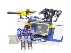 Hasbro Transformers Legacy United Leader G1 Universe Soundwave, Rumble, Ravage, and Buzzsaw Action Figure