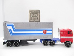 Mattel Hot Wheels Track Fleet Transformers Optimus Prime Die-Cast Metal Vehicle