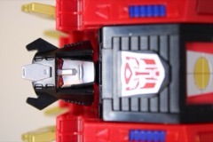 Hasbro Transformers Age of the Primes Leader G2 Universe Dinobot Snarl and G2 Universe Dinobot Slug
