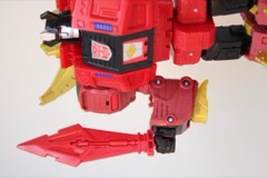 Hasbro Transformers Age of the Primes Leader G2 Universe Dinobot Snarl and G2 Universe Dinobot Slug