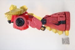 Hasbro Transformers Age of the Primes Leader G2 Universe Dinobot Snarl and G2 Universe Dinobot Slug