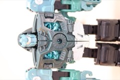 Hasbro Transformers Age of the Primes Deluxe The Thirteen Micronus Prime