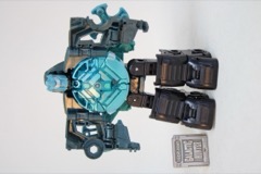 Hasbro Transformers Age of the Primes Deluxe The Thirteen Micronus Prime