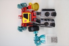 Hasbro Transformers Age of the Primes Deluxe The Thirteen Micronus Prime