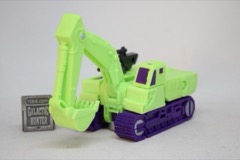 Hasbro Transformers Studio Series 86 Deluxe Constructicon Scavenger Action Figure