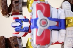 Hasbro Transformers Age of the Primes Leader Maximal Big Convoy