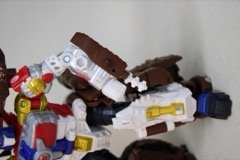 Hasbro Transformers Age of the Primes Leader Maximal Big Convoy