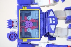 Hasbro Transformers Studio Series 86 Soundwave with Buzzsaw, Laserbeak, and Ravage