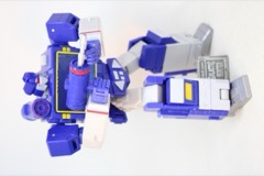 Hasbro Transformers Studio Series 86 Soundwave with Buzzsaw, Laserbeak, and Ravage