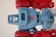 Hasbro Transformers Studio Series 86 Deluxe Windcharger Action Figure