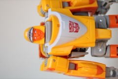 Hasbro Transformers Retro G1 Deluxe Wheelie